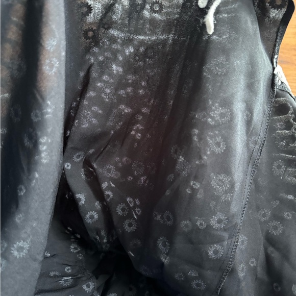 Love & Harmony Black White Maxi Dress Daisy Printed Maxi Dress - Picture 14 of 14